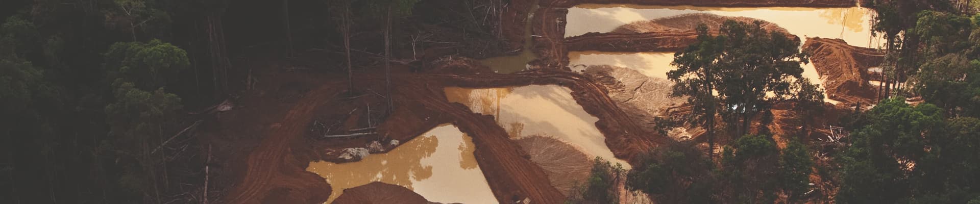 Il sovrasfruttamento delle risorse ha gravi impatti ambientali, che possono accentuare i danni dovuti a fenomeni come frane e alluvioni